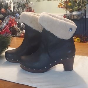 UGG 2" heel botties